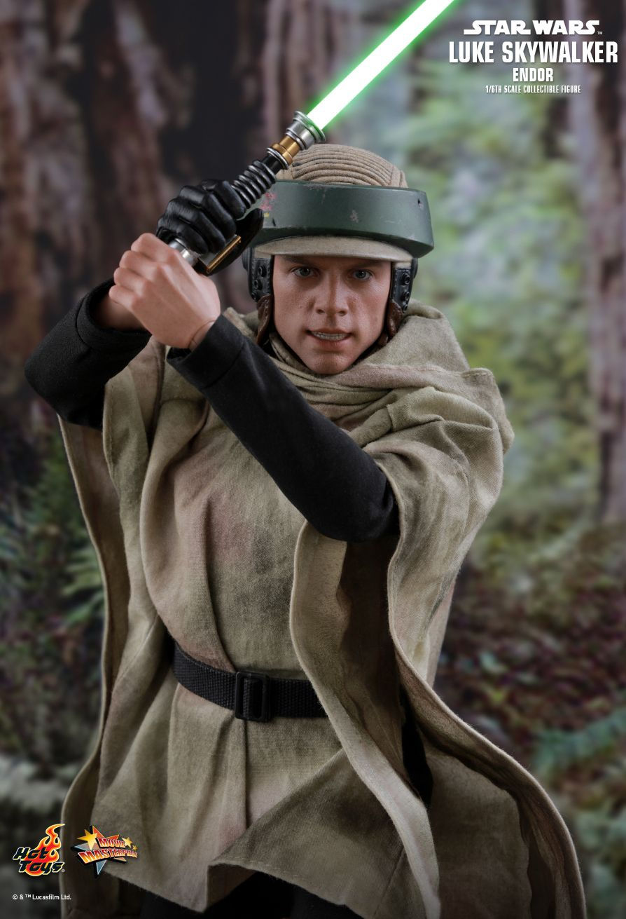 Hot Toys MMS516 - Star Wars 6 : Return Of The Jedi - Luke Skywalker Endor Suit Version