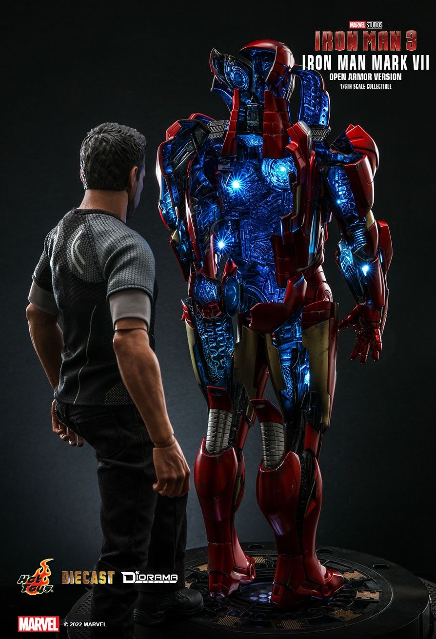 Hot Toys DS004D51 - Marvel Comics - Iron Man 3 - Iron Man Mark 4 Open Armor Version