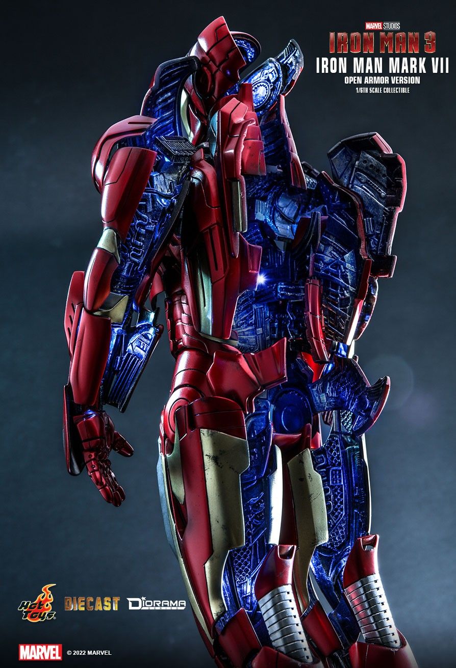 Hot Toys DS004D51 - Marvel Comics - Iron Man 3 - Iron Man Mark 4 Open Armor Version