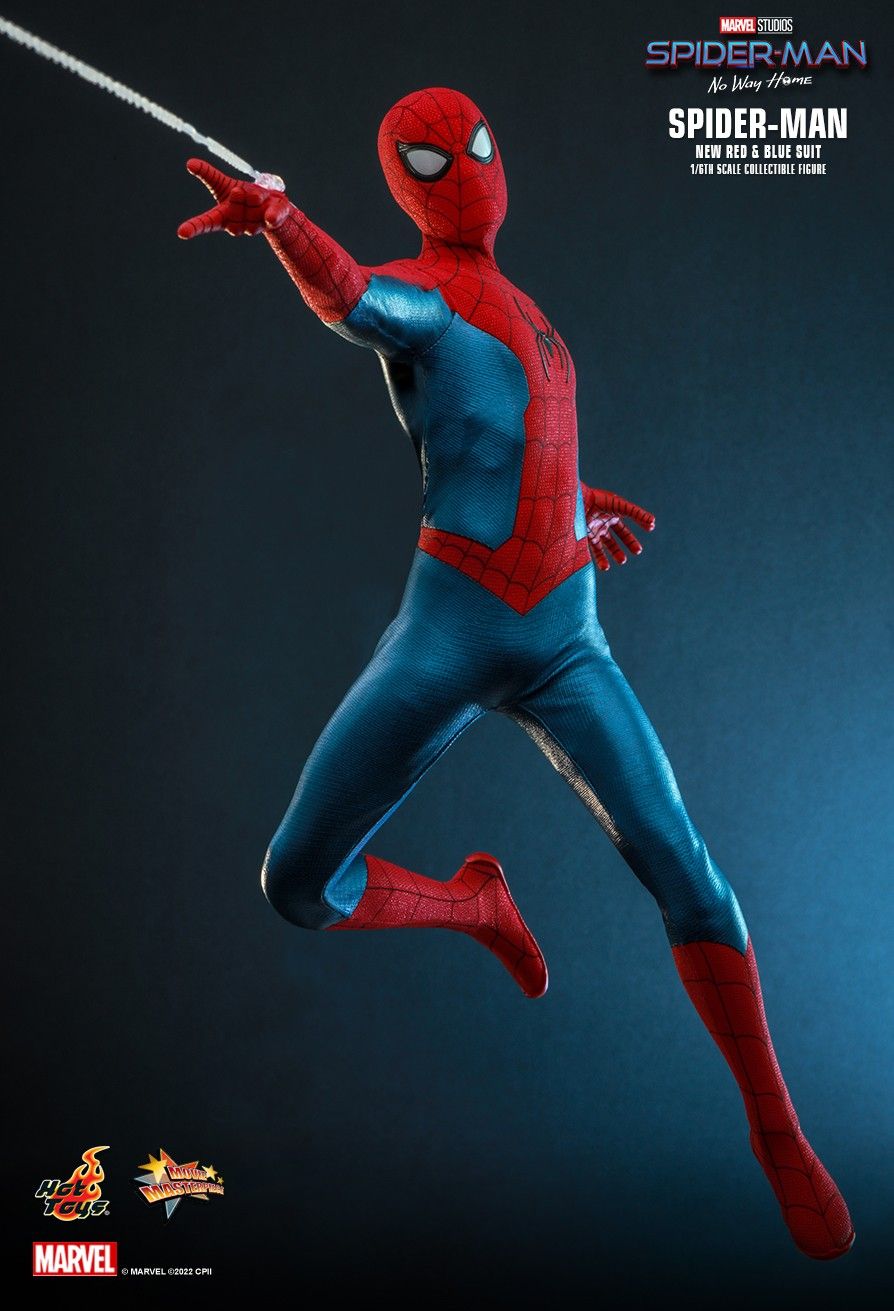 Hot Toys MMS679 - Marvel Comics - Spider Man : No Way Home - Spider Man New Red And Blue Suit Standard Version