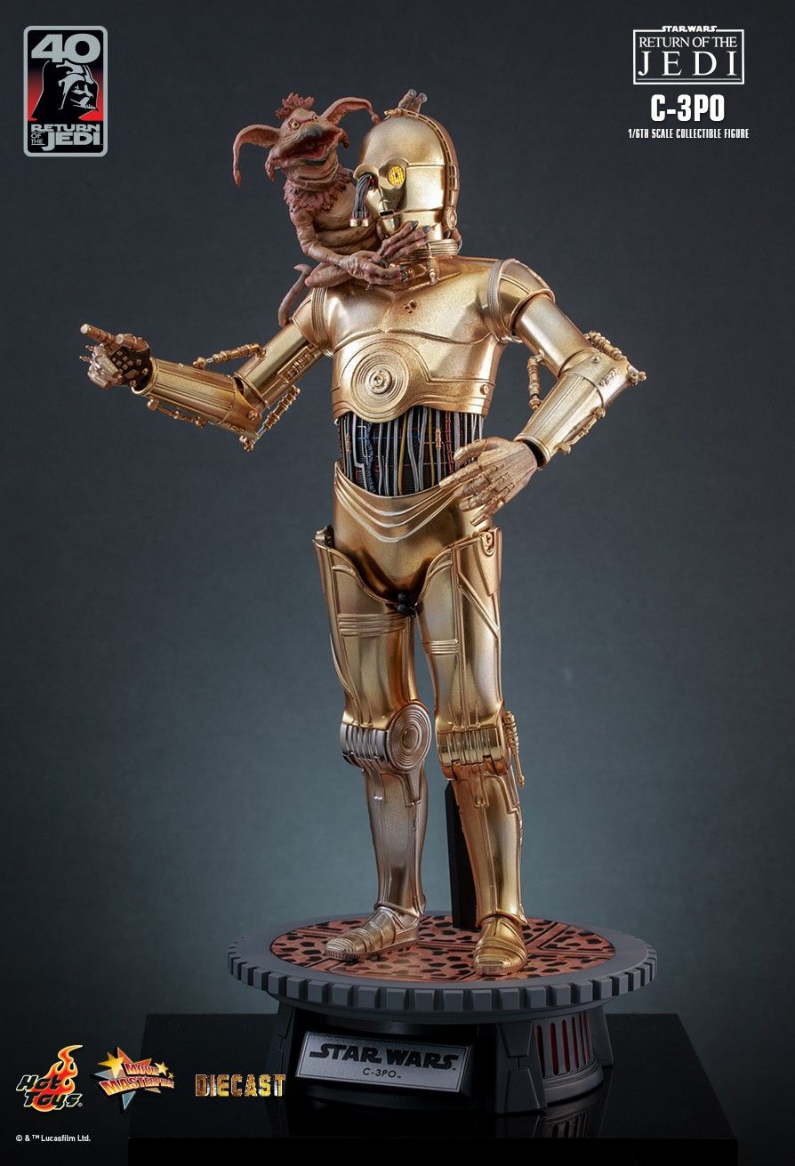 Hot Toys MMS701 - Star Wars VI : Return Of The Jedi - C-3PO