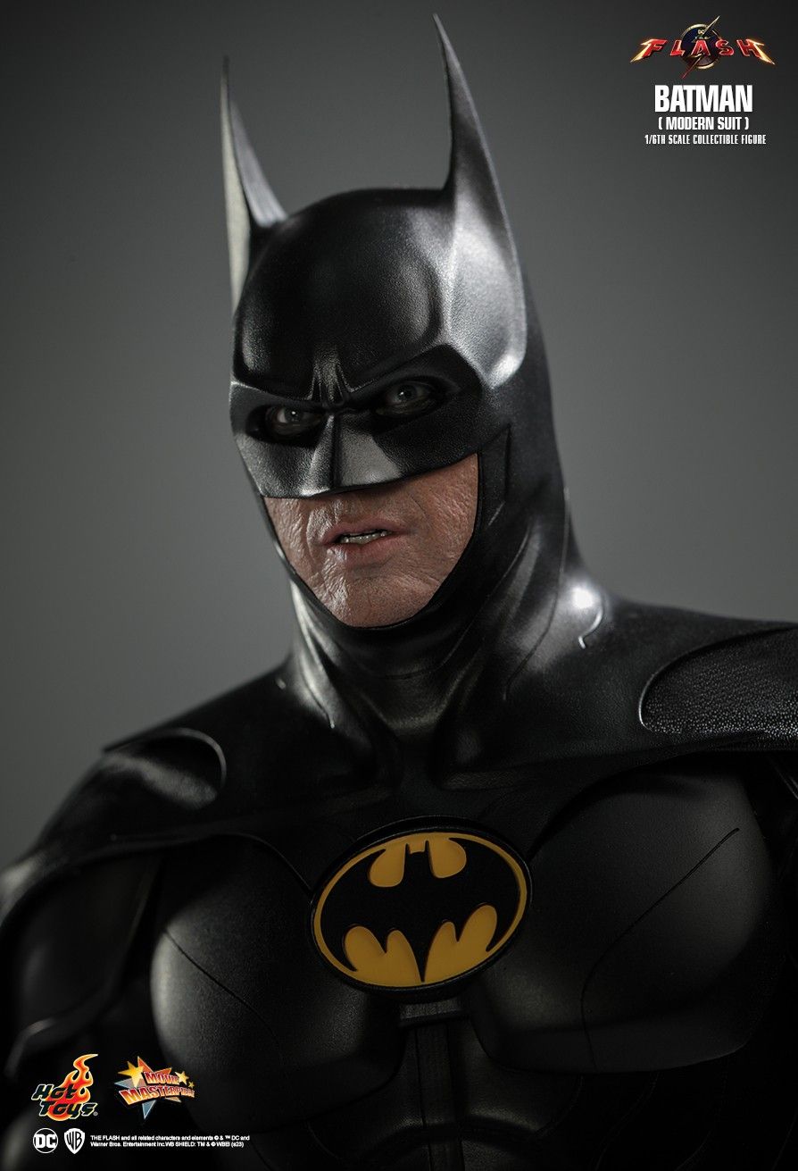 Hot Toys MMS712 - DC Comics - The Flash - Batman Modern Suit 2023