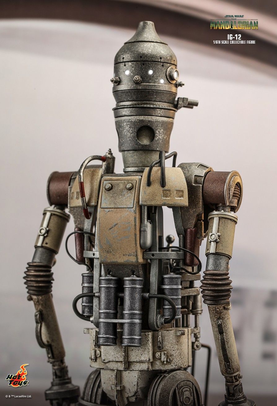 Hot Toys TMS104 - Star Wars : The Mandalorian - IG-12