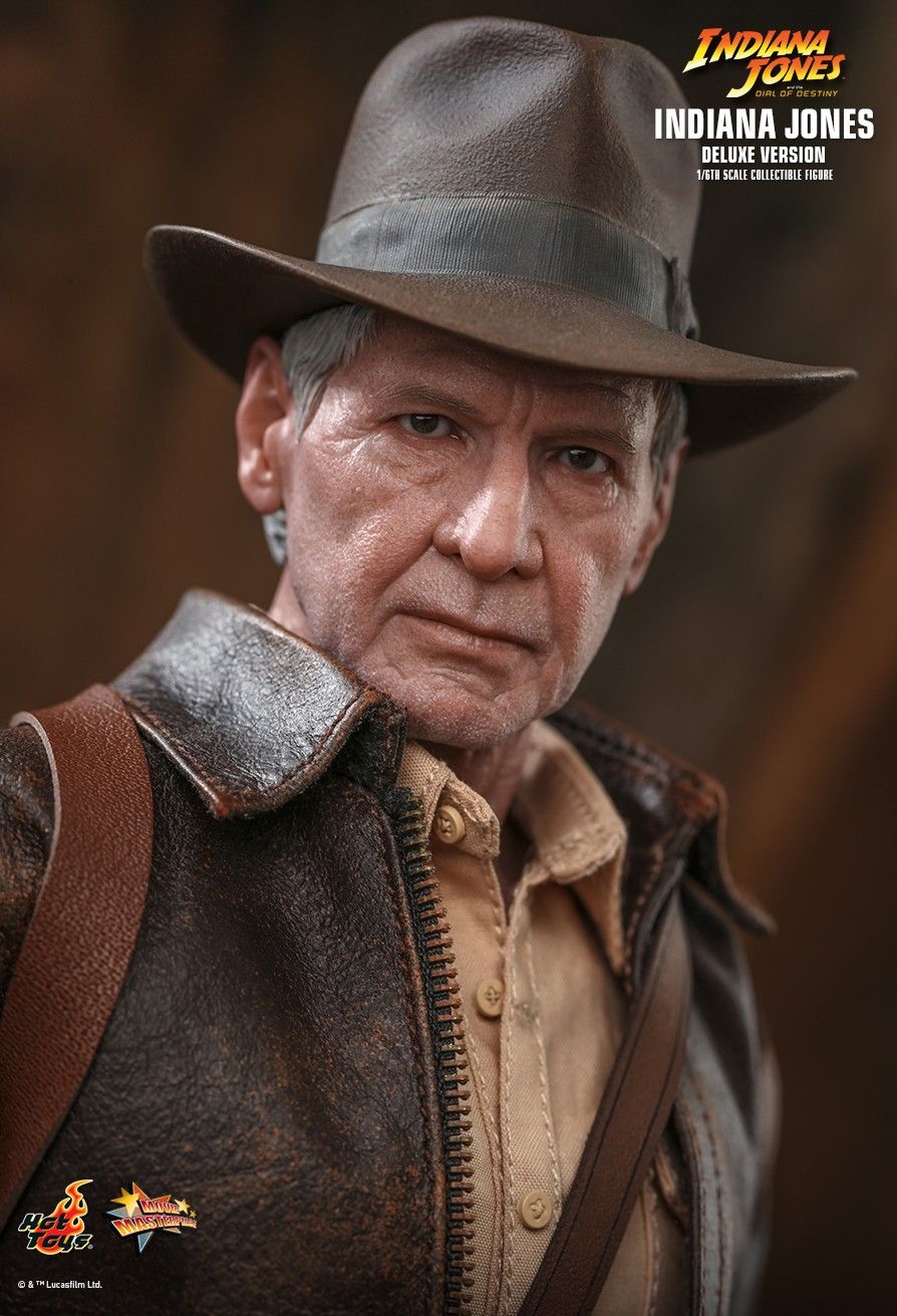 Hot Toys MMS717 - Indiana Jones & The Dial Of Destiny - Indiana Jones Deluxe Version
