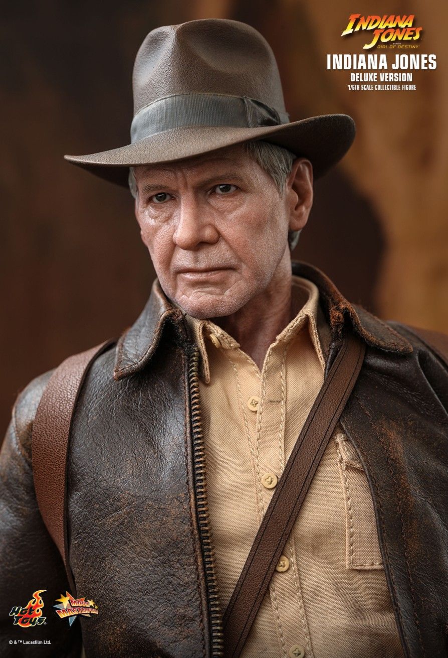 Hot Toys MMS717 - Indiana Jones & The Dial Of Destiny - Indiana Jones Deluxe Version