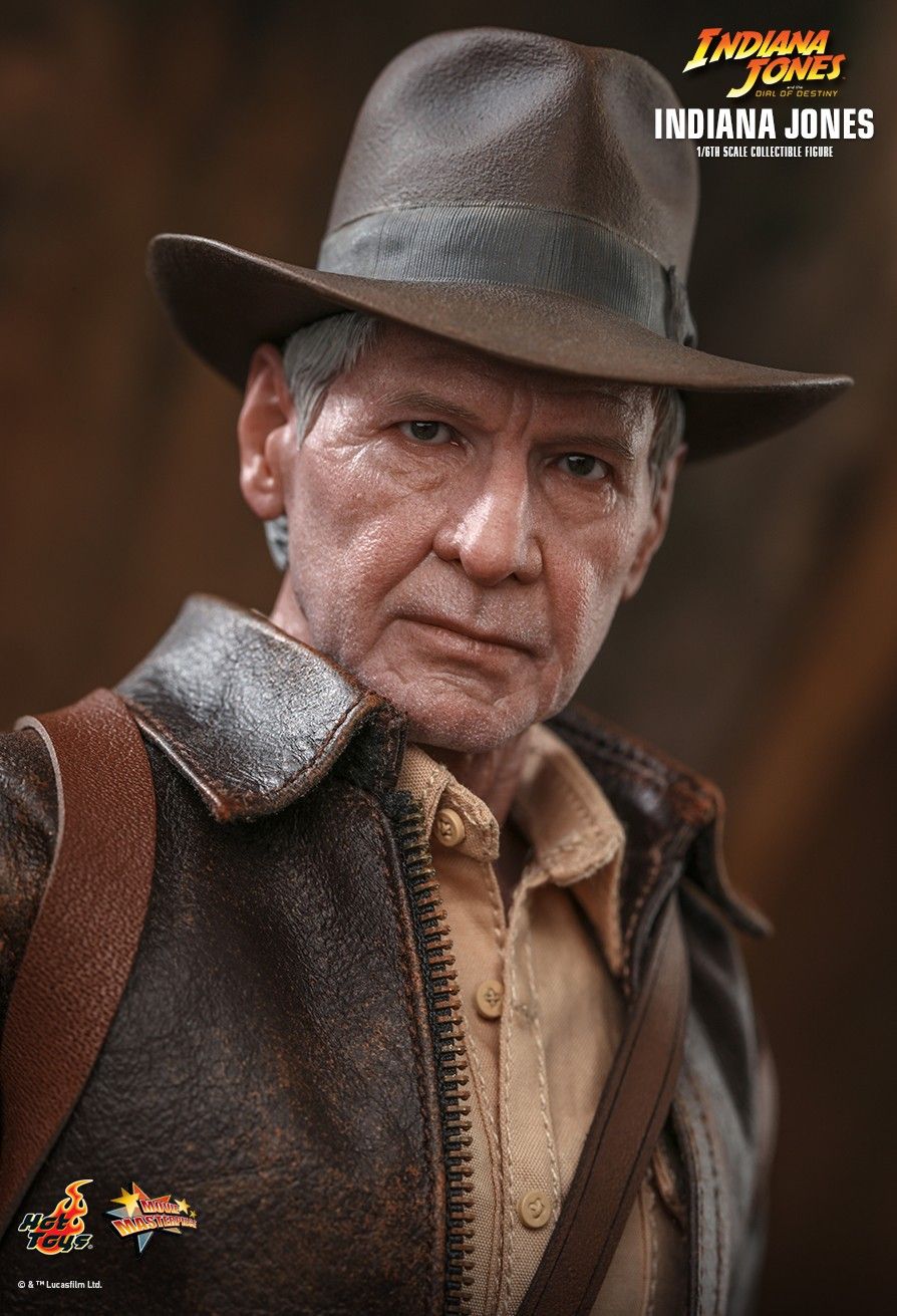 Hot Toys MMS716 - Indiana Jones & The Dial Of Destiny - Indiana Jones Standard Version