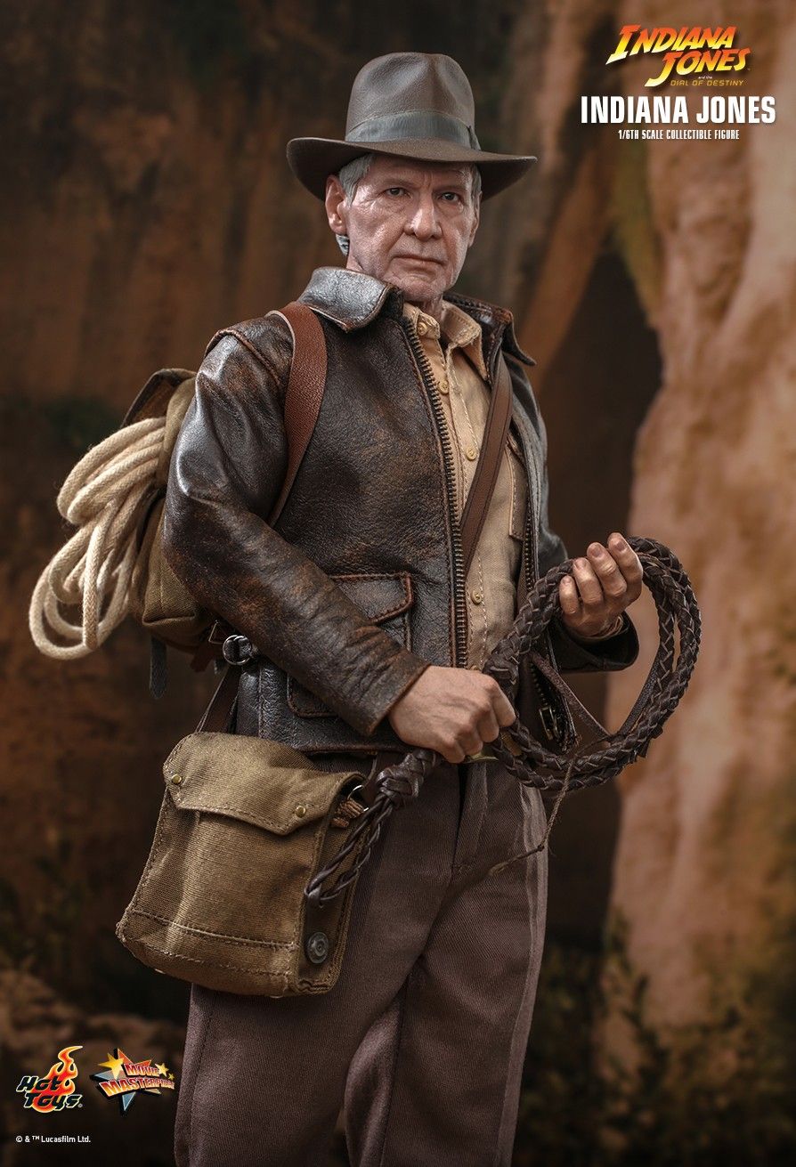 Hot Toys MMS716 - Indiana Jones & The Dial Of Destiny - Indiana Jones Standard Version