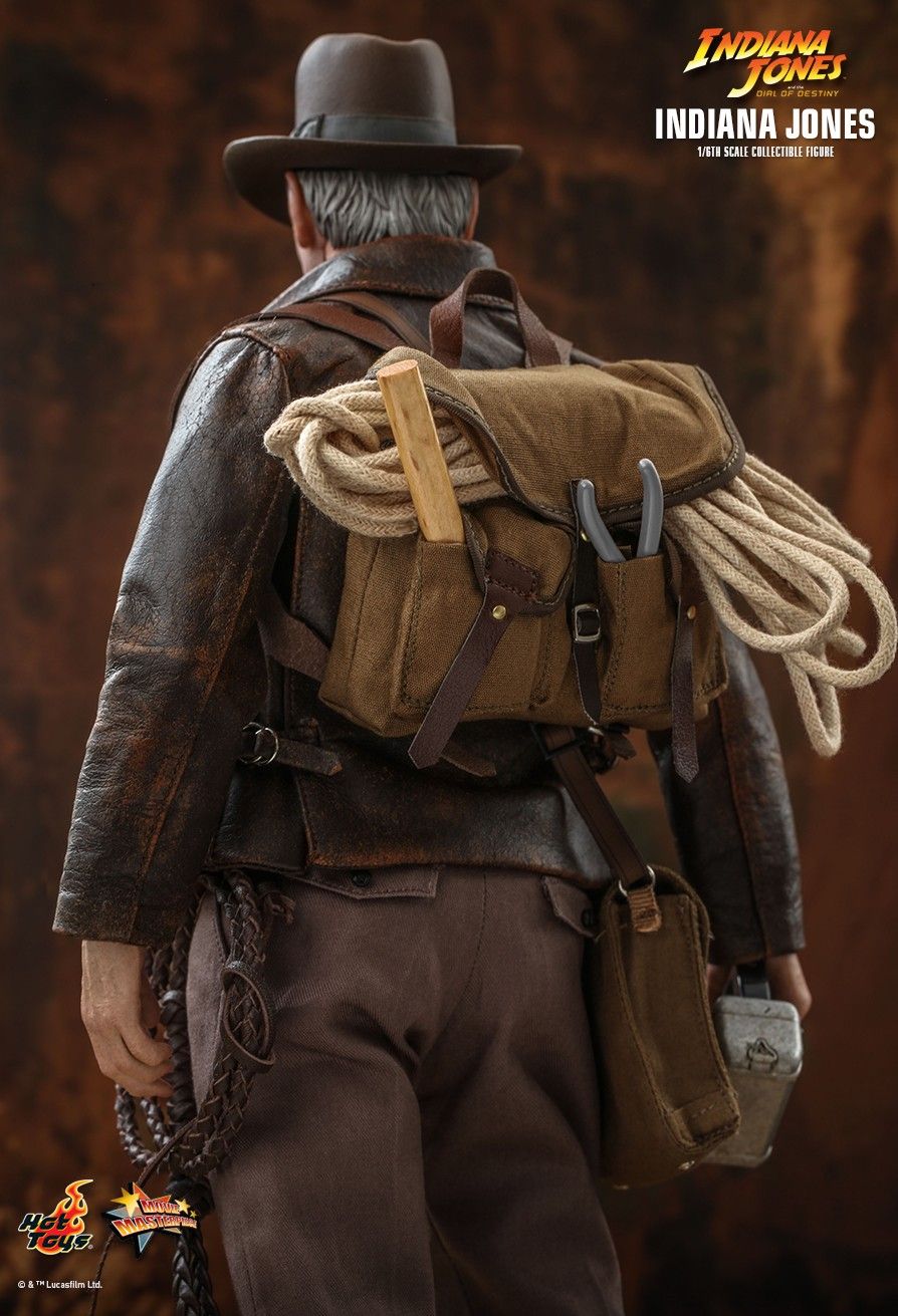 Hot Toys MMS716 - Indiana Jones & The Dial Of Destiny - Indiana Jones Standard Version