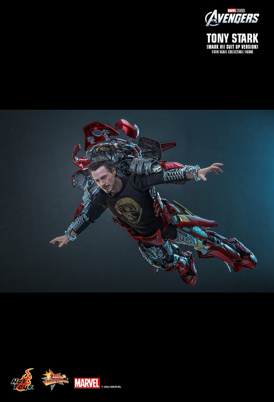 Hot Toys MMS718 - Marvel Comics - The Avengers - Tony Stark Mark VII Suit Up Version