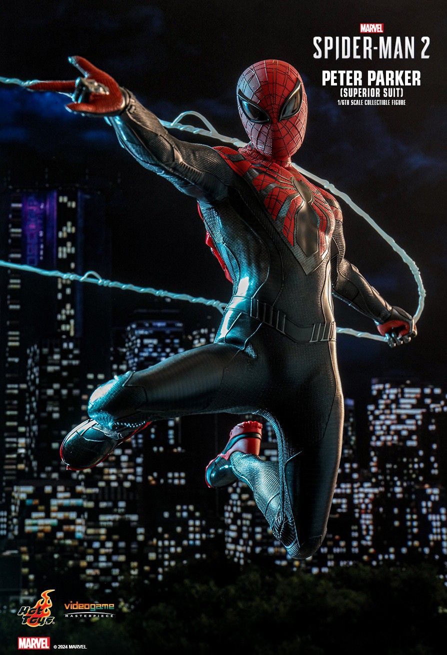 Hot Toys VGM61 - Marvel's Spider Man 2 - Peter Parker Superior Suit