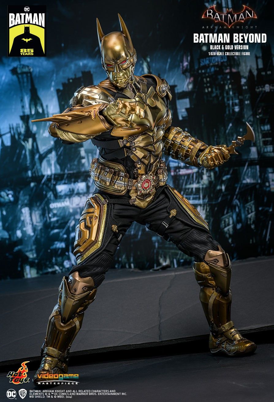 Hot Toys VGM64 - Batman: Arkham Knight - Batman Beyond Black & Gold Version