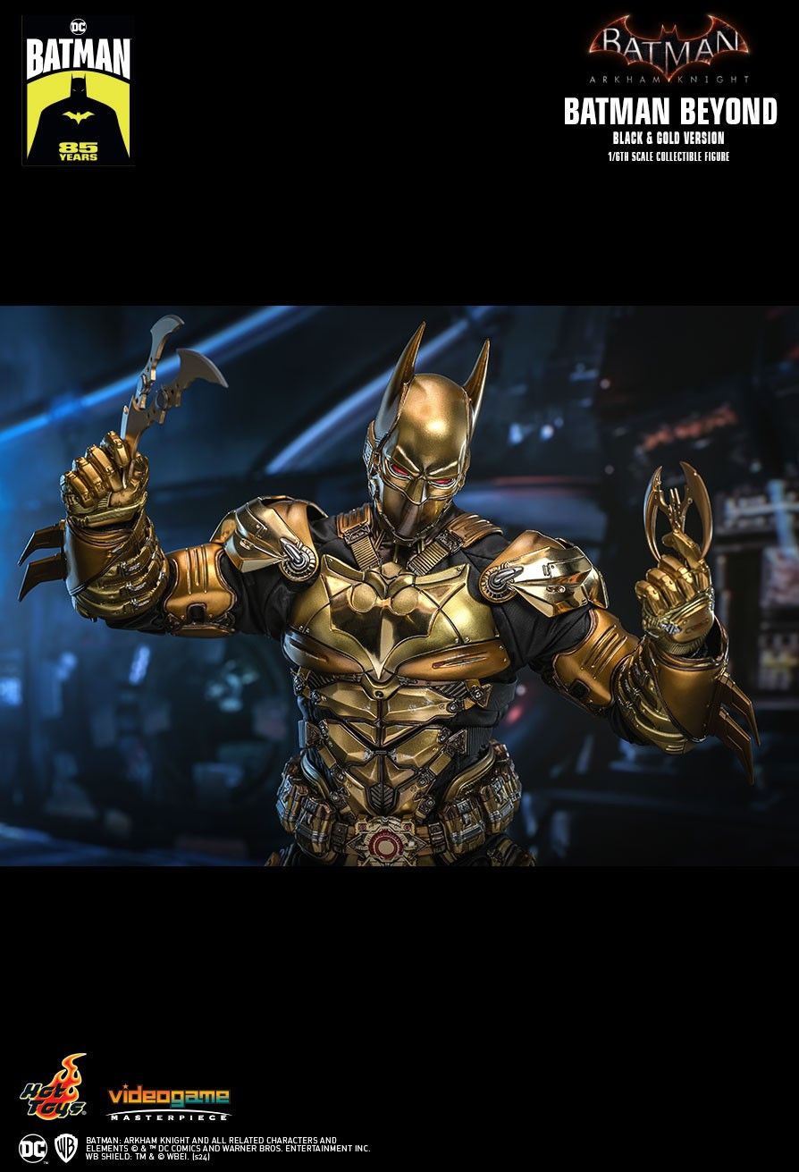 Hot Toys VGM64 - Batman: Arkham Knight - Batman Beyond Black & Gold Version