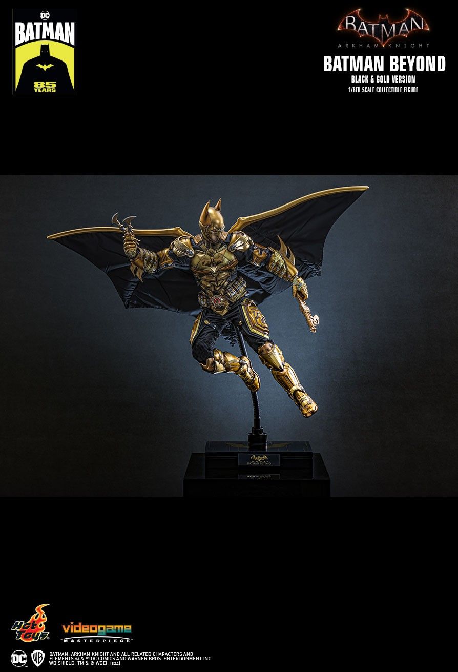 Hot Toys VGM64 - Batman: Arkham Knight - Batman Beyond Black & Gold Version