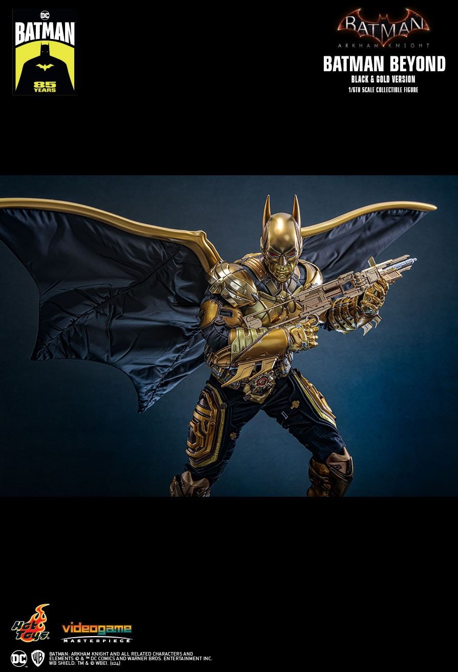 Hot Toys VGM64 - Batman: Arkham Knight - Batman Beyond Black & Gold Version