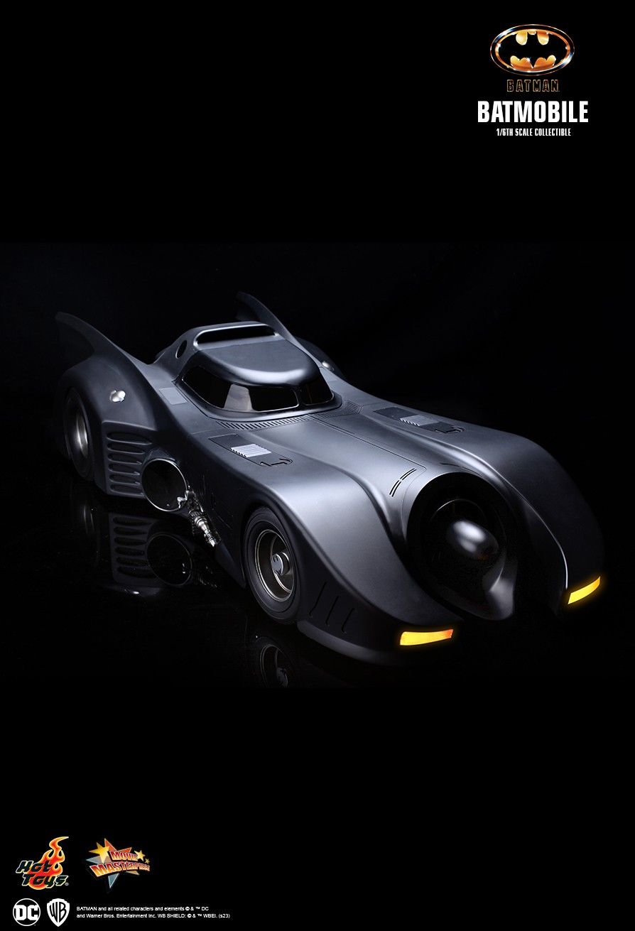 Hot Toys MMS694 - DC Comics - Batman 1989 - Batmobile