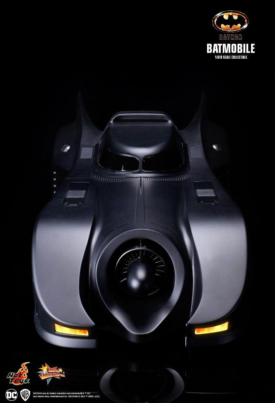 Hot Toys MMS694 - DC Comics - Batman 1989 - Batmobile