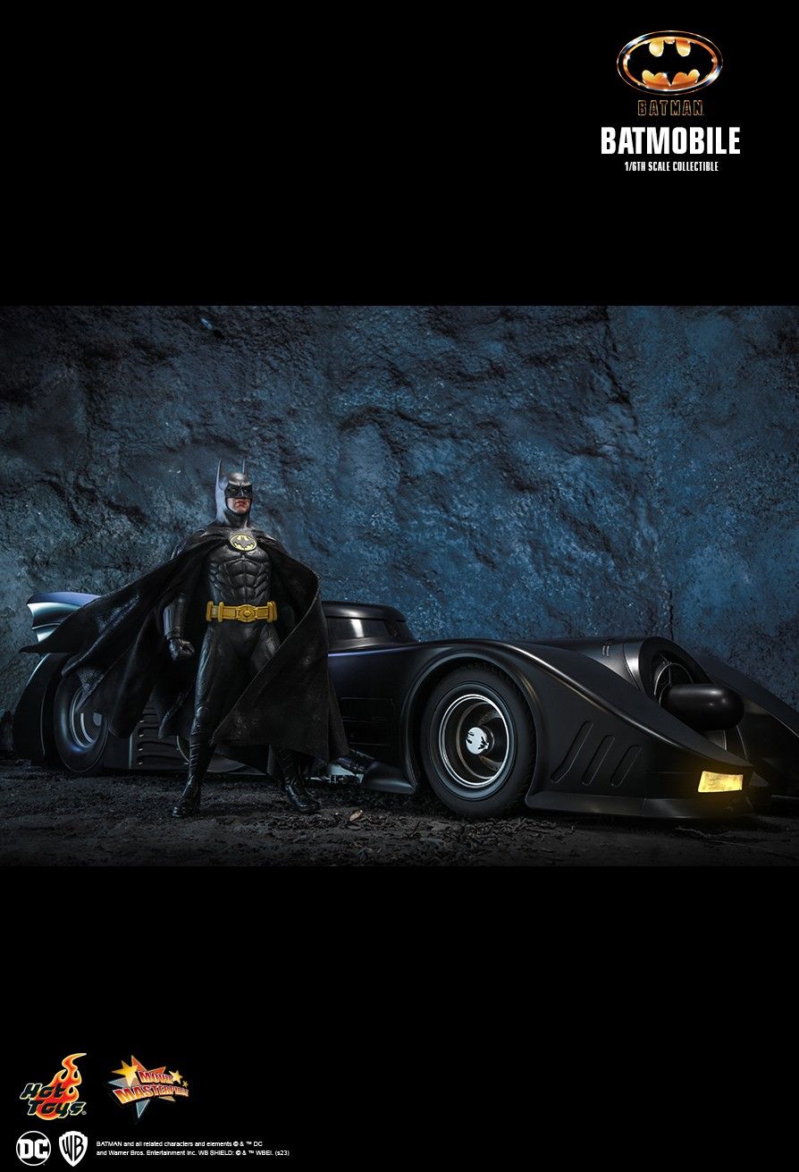 Hot Toys MMS694 - DC Comics - Batman 1989 - Batmobile