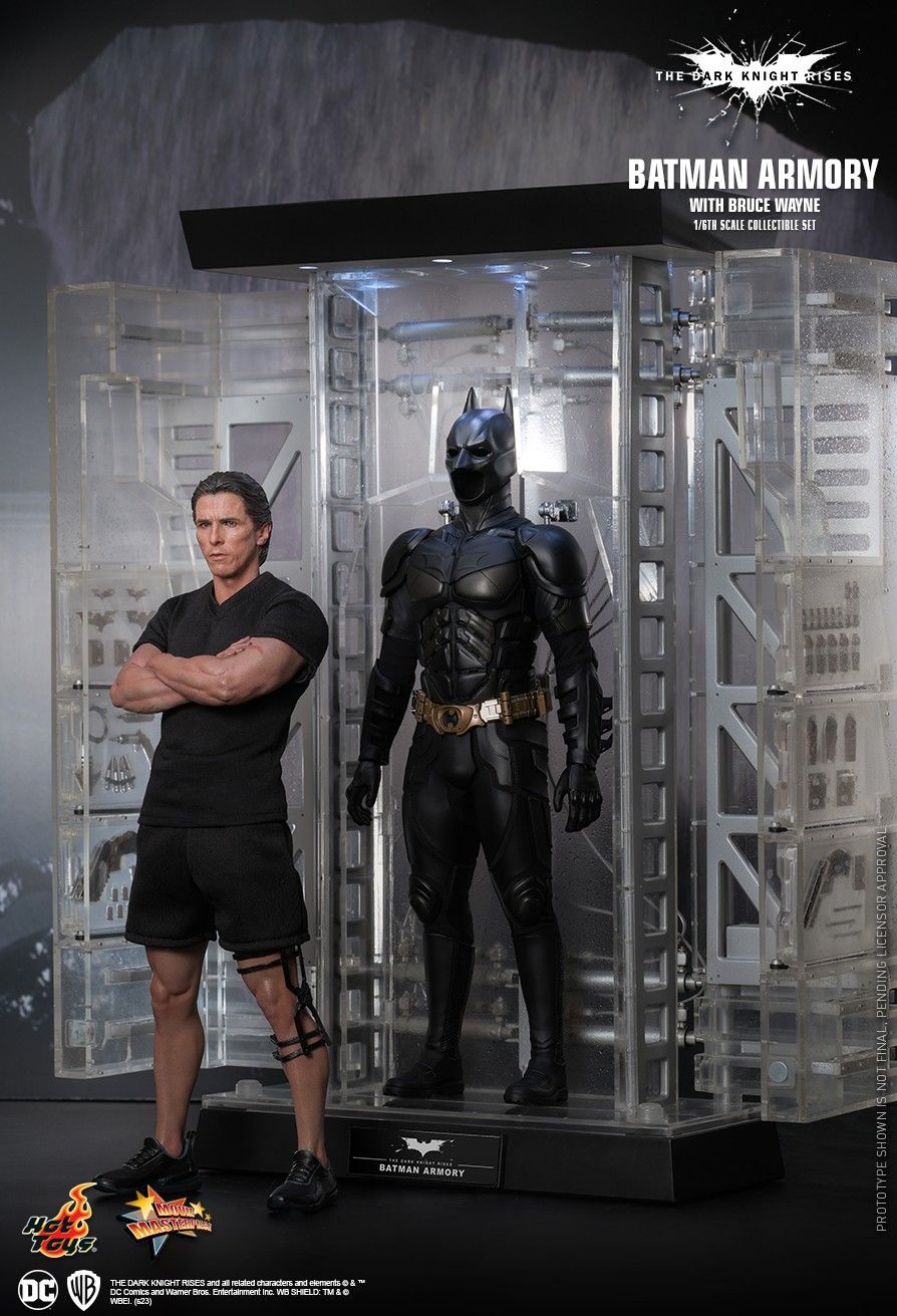 Hot Toys MMS702 - DC Comics - Batman : The Dark Knight Rises - Batman Armory & Bruce Wayne