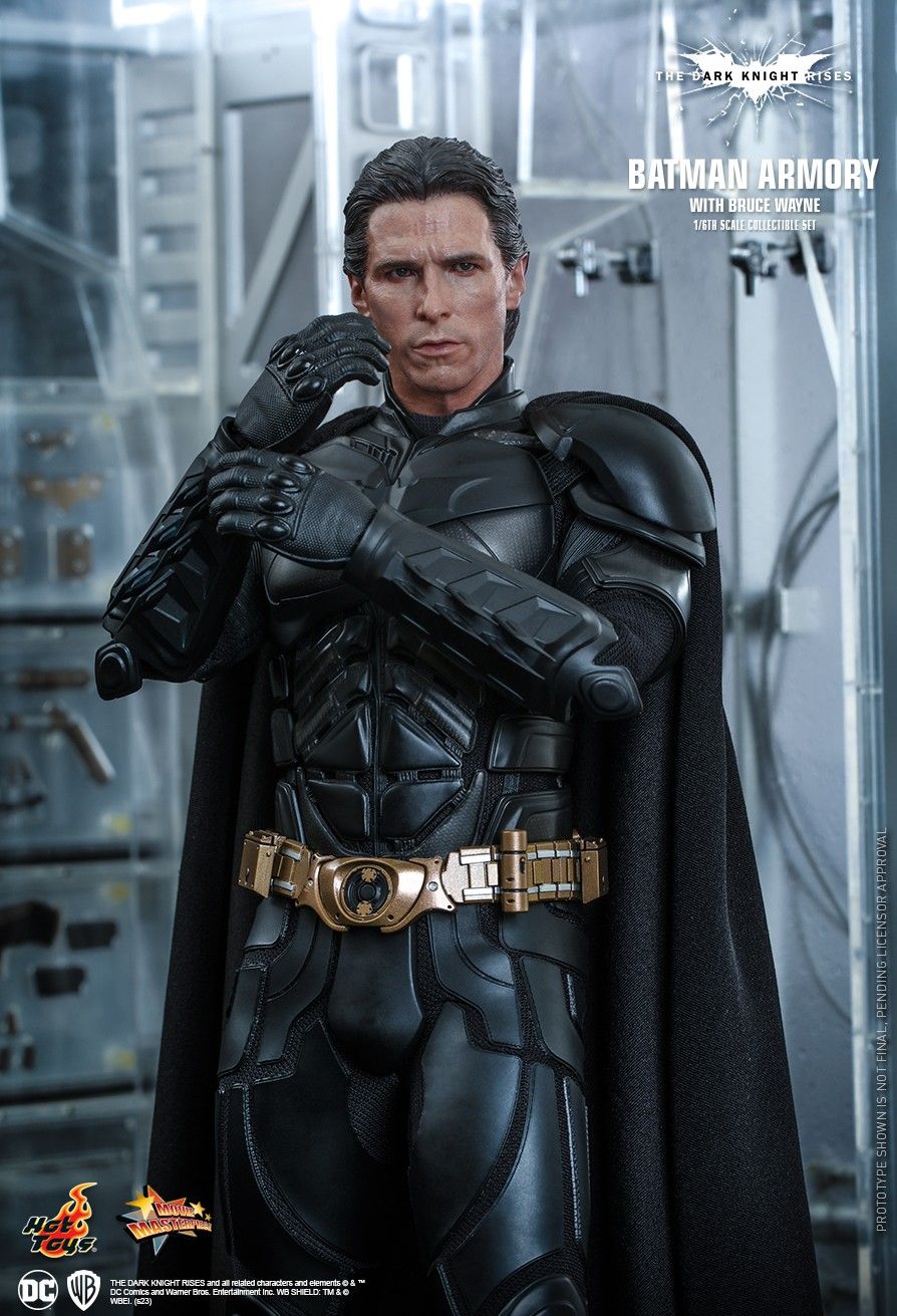 Hot Toys MMS702 - DC Comics - Batman : The Dark Knight Rises - Batman Armory & Bruce Wayne