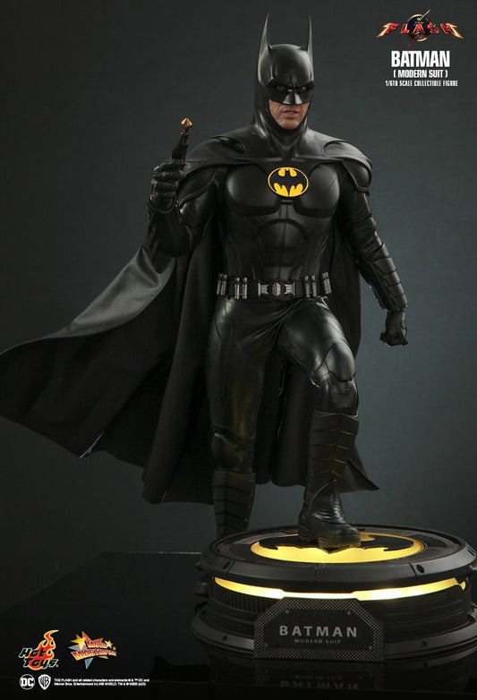 Hot Toys MMS712 - DC Comics - The Flash - Batman Modern Suit 2023