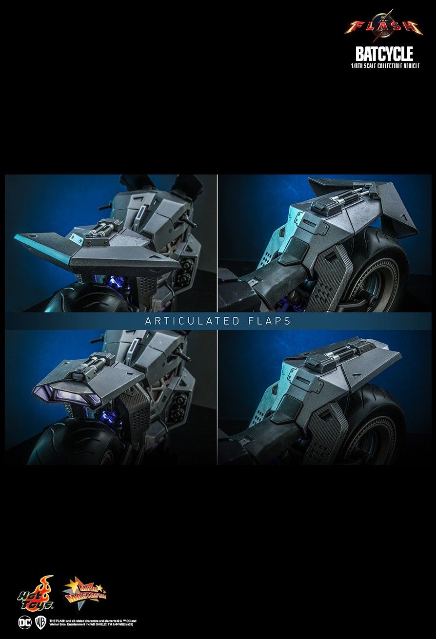 Hot Toys MMS704 - DC Comics - The Flash - Batcycle