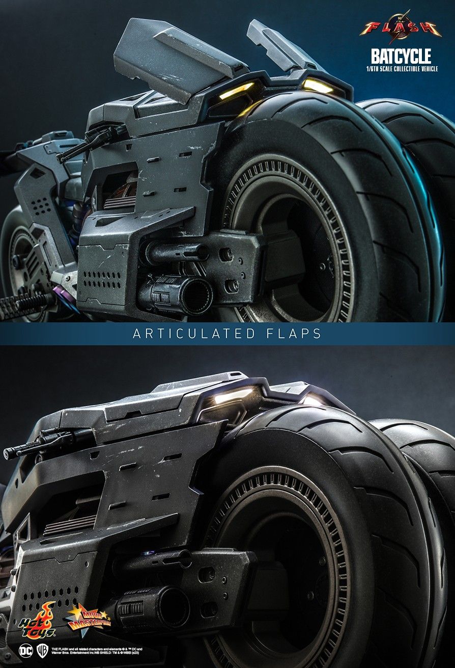Hot Toys MMS704 - DC Comics - The Flash - Batcycle