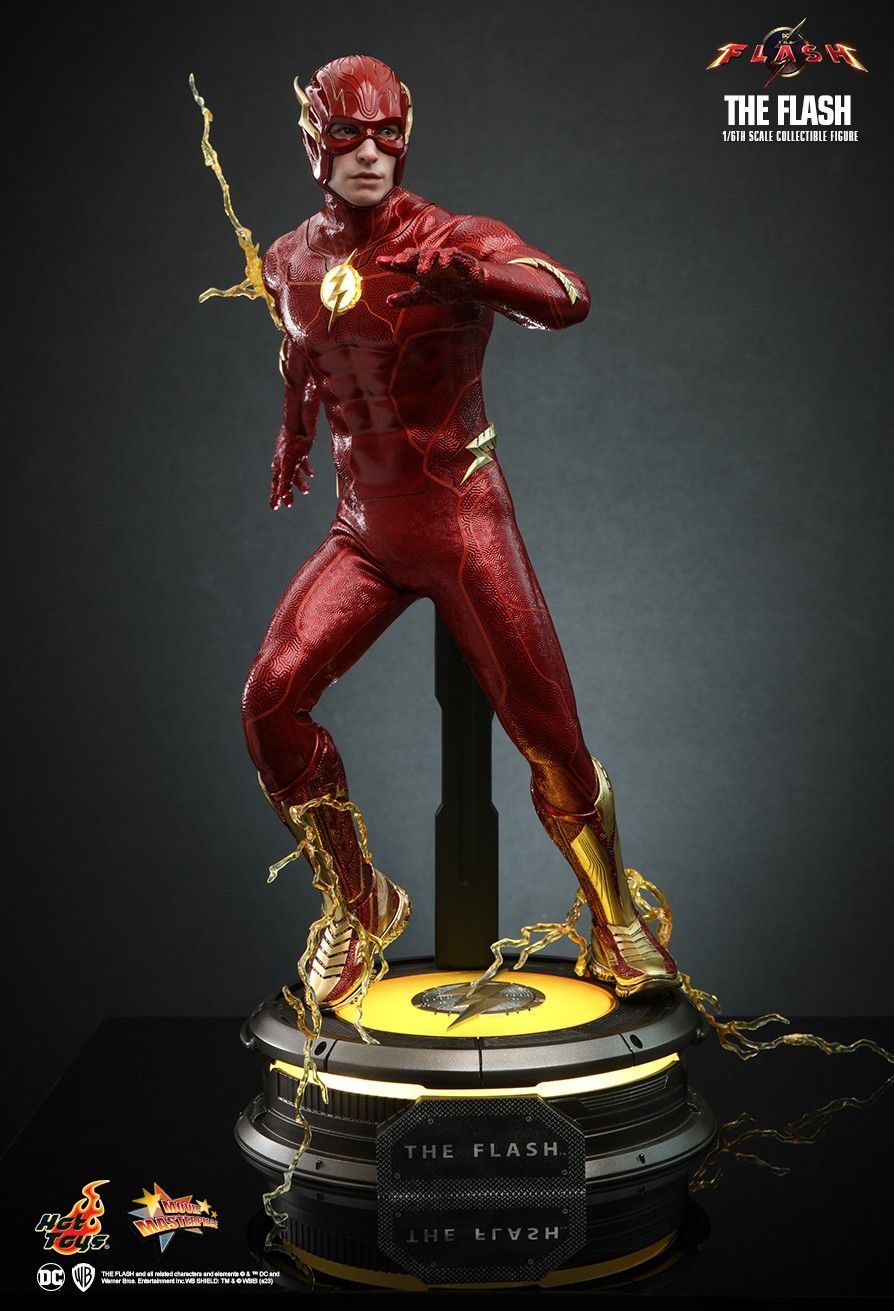 Hot Toys MMS713B - DC Comics - The Flash - Flash Deluxe Version