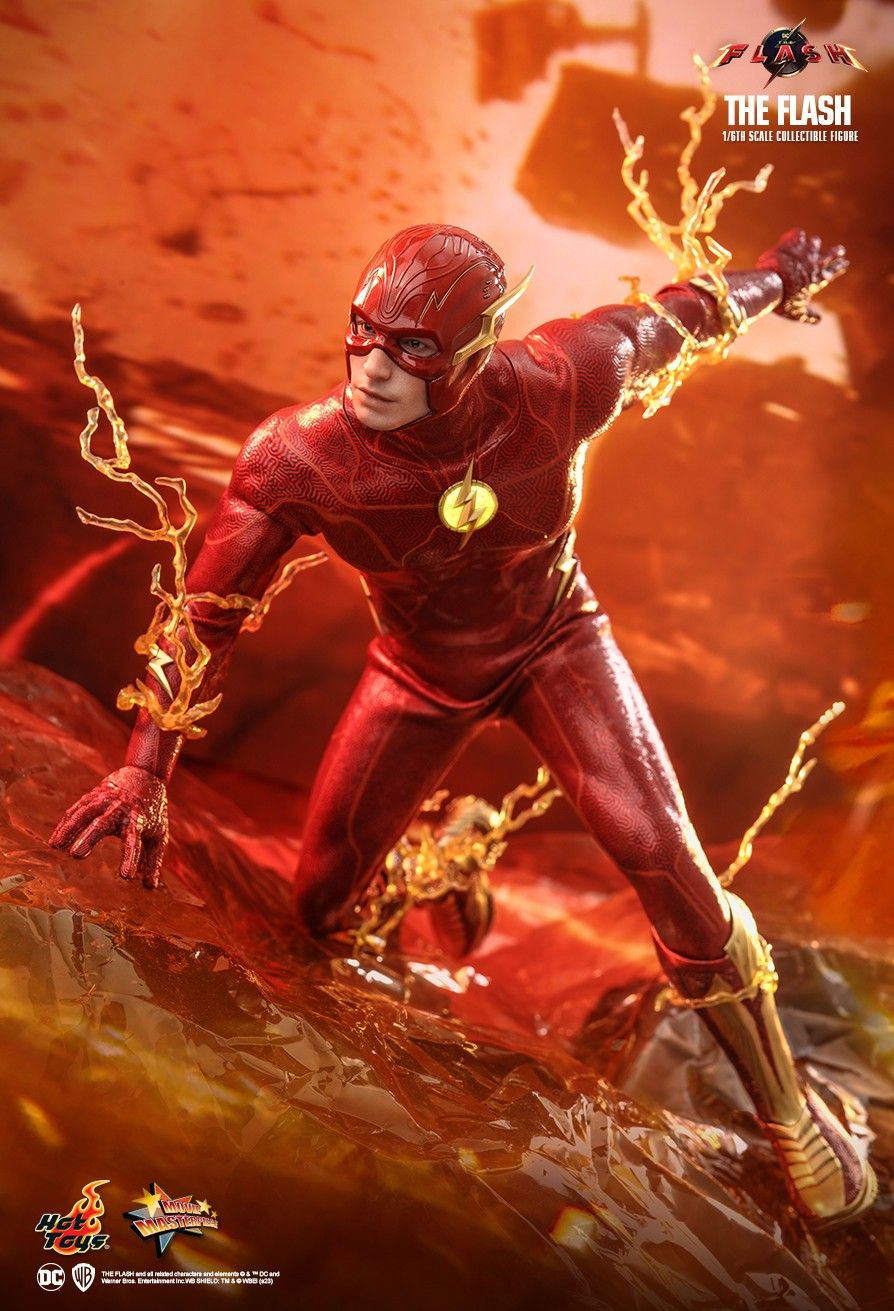 Hot Toys MMS713B - DC Comics - The Flash - Flash Deluxe Version