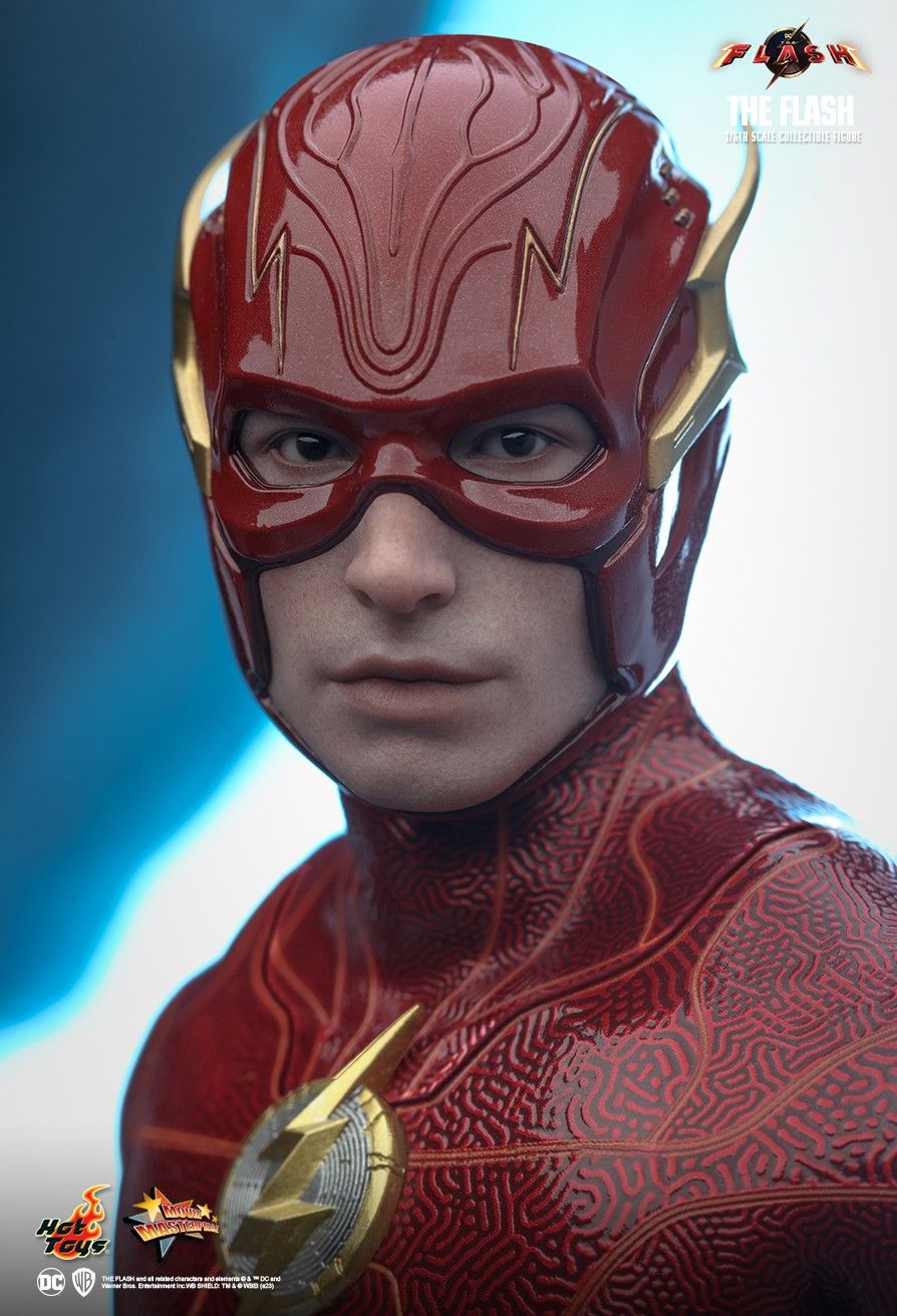 Hot Toys MMS713B - DC Comics - The Flash - Flash Deluxe Version