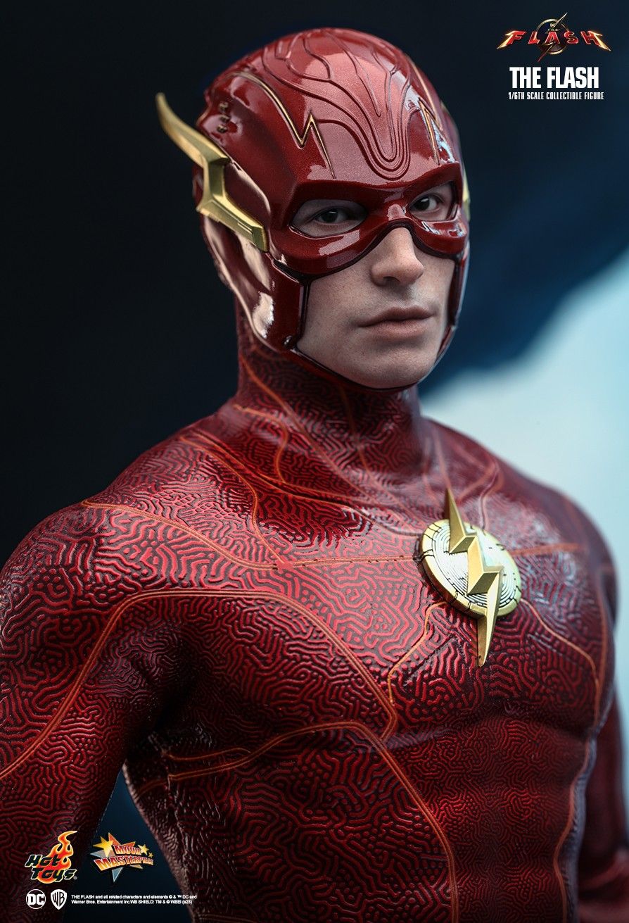 Hot Toys MMS713B - DC Comics - The Flash - Flash Deluxe Version
