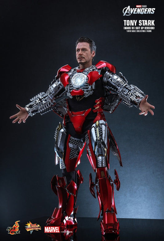 Hot Toys MMS718 - Marvel Comics - The Avengers - Tony Stark Mark VII Suit Up Version