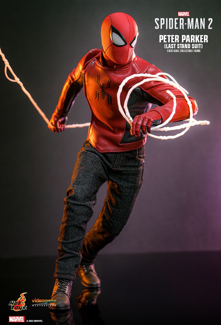 Hot Toys VGM71 - Marvel's Spider Man 2 - Peter Parker Last Stand Suit